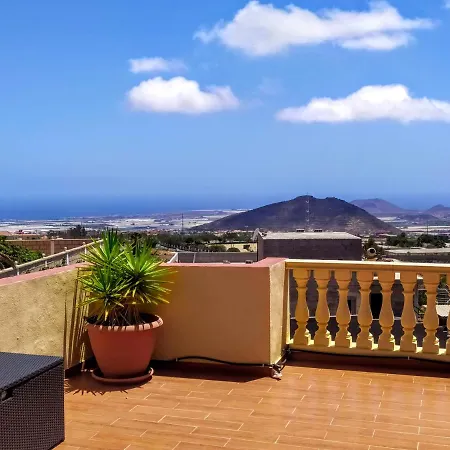 Villa Casa Viera Buzanada