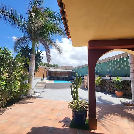 Casa Viera * Buzanada